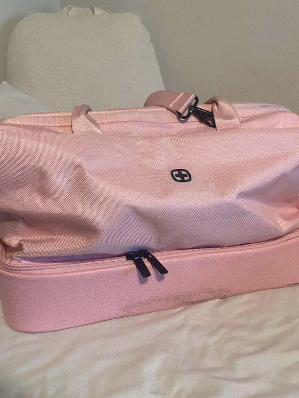 Baby Pink Weekender Duffel w/ Shoe Compartment – Carry-On Travel Bag (Like New)